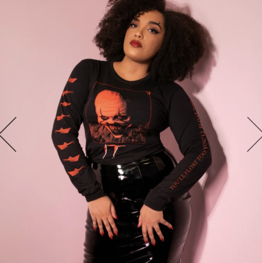 IT™ PENNYWISE GEORGIE BOAT LONG SLEEVE T-SHIRT (UNISEX